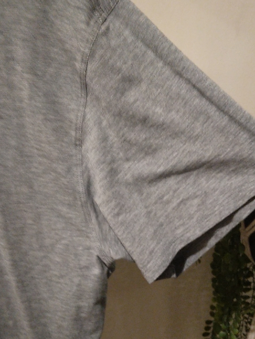 Women's Lululemon Short Sleeve Tee - Picture 5 of 6
